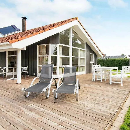 Three-bedroom Holiday In Juelsminde 23 Feriehus *