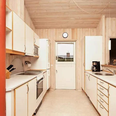 Three-bedroom Holiday In Juelsminde 23 *